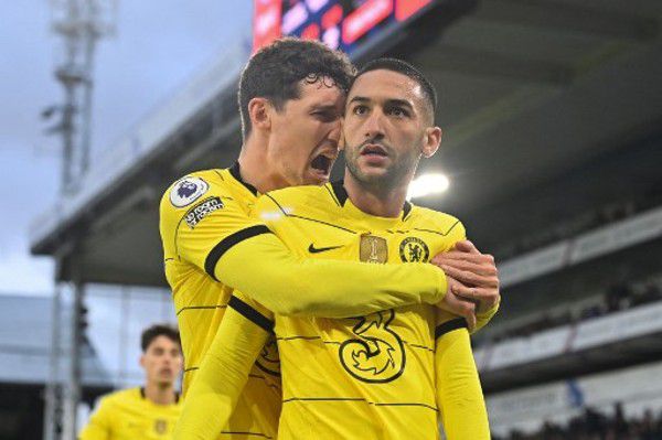 亚历克·鲍德温痛哭揭真相 2021-12-03 日前，深陷“误杀事件”的好莱坞影星亚历克·鲍德温首度公开受访，痛哭揭露致命实弹真相。