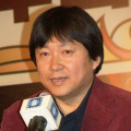 比如，马伯庸的中篇小说《长安的荔枝》在2025年同时推出剧版和影版，两个版本伴随出现“剧版长、影版赶”的评价。